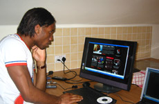 tu t'imagine il es ou ?